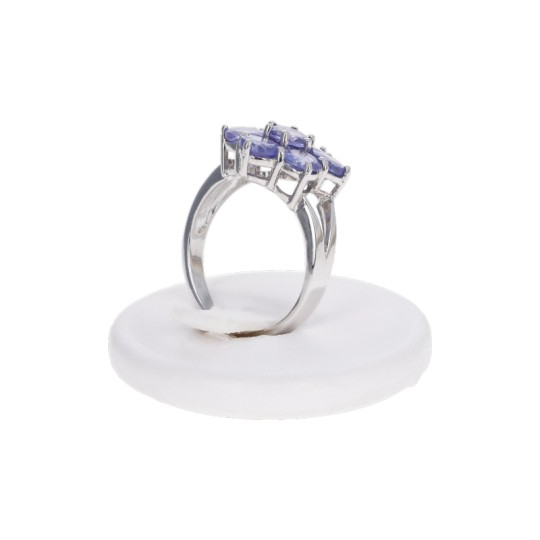 Flower Ring with Tanzanite