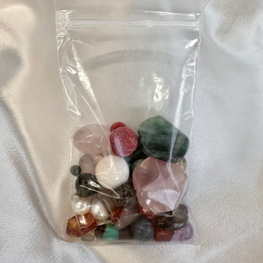 Mistery Box of Stones and Pearls