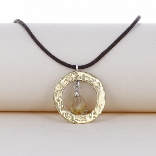 Collier with Round Pendant and Charms in Rutilato Quartz Drop