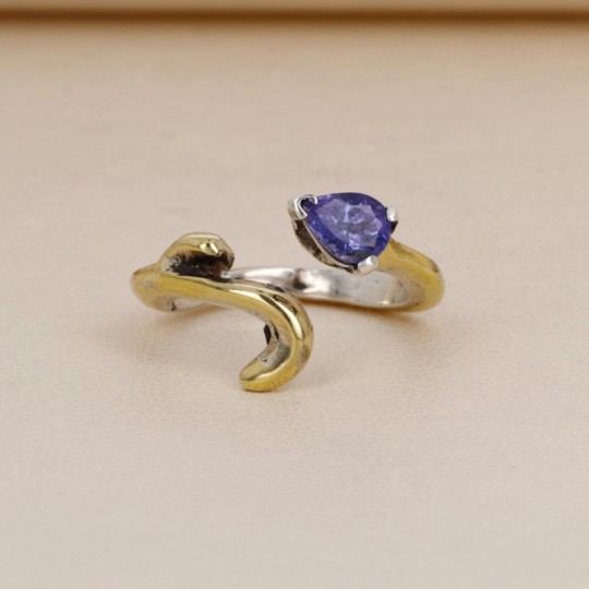 Anello in Bronzo con Tanzanite a Goccia