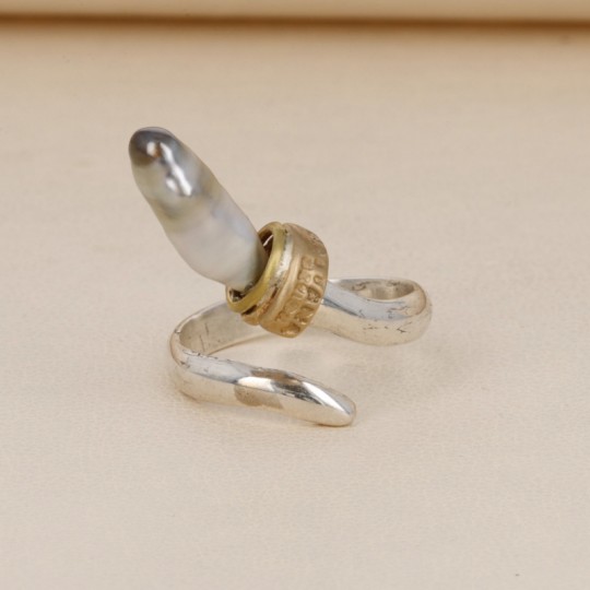 Ring with Tahiti Keshi Pearl