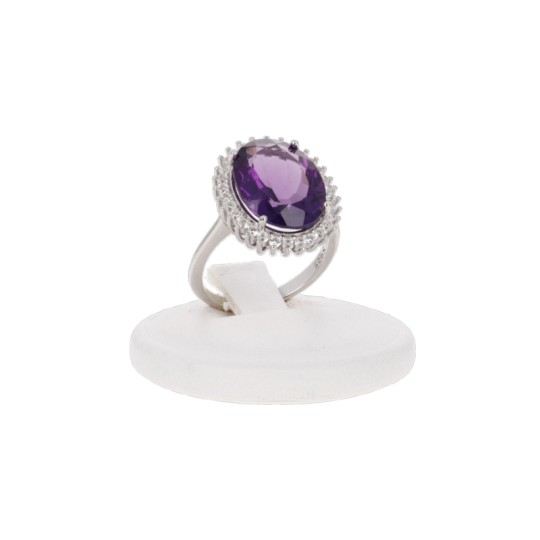 Ring mit ovalem Amethystquarz