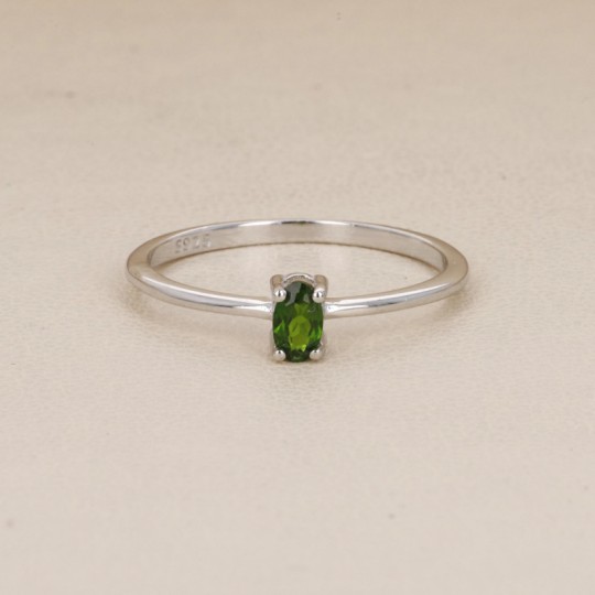 Ring with Diopside Oval