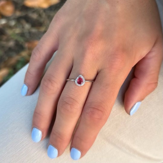 Ring with Ruby Goccia