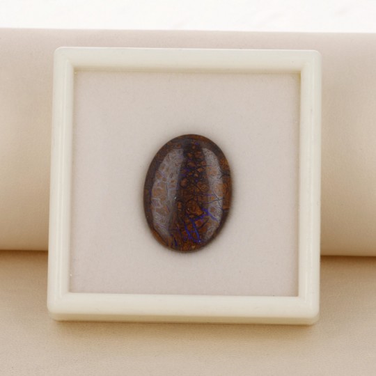 Australischer Boulder Opal Oval Cabochon