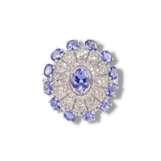 Ring with Tanzanite and White Diamonds