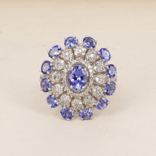 Ring with Tanzanite and White Diamonds