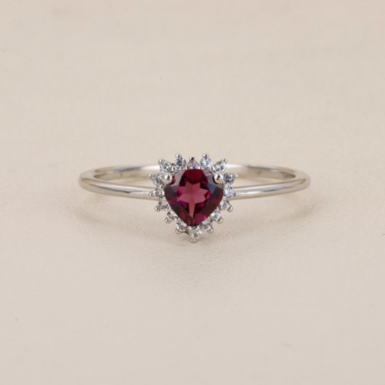 Ring with Rhodolite Granate and Topazi