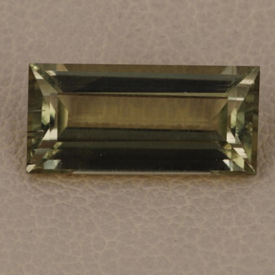 Zultanite Stone Rectangular Bearing