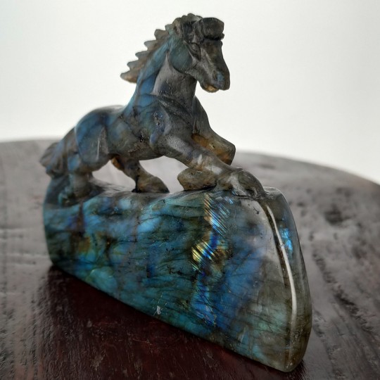 Escultura Caballo Esculpido en Labradorite