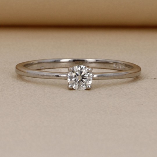 Silver 925‰ Solitary Ring with Synthetic Moissanite