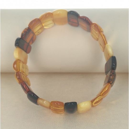 Bracelet on Natural Amber Elastic