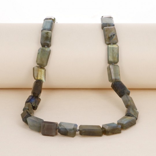 Labradorite Necklace in Parallelepipedo