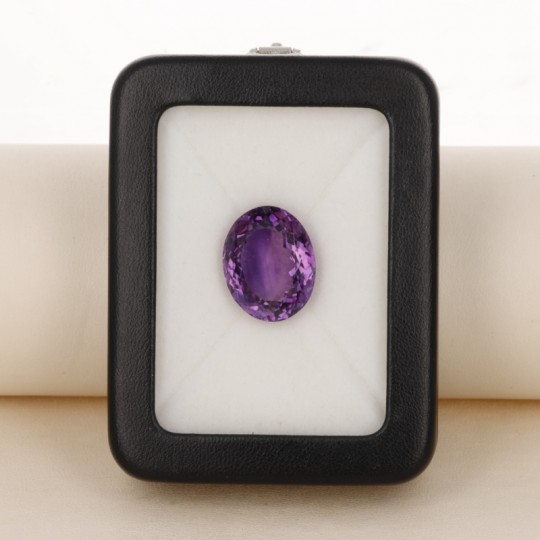 Stein von Amethyst Oval Cut