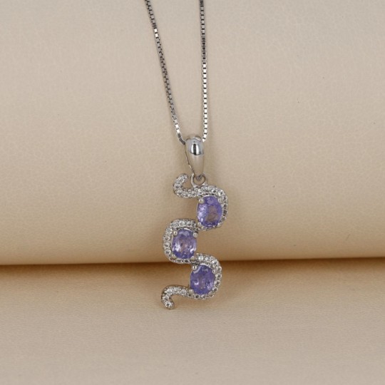 Pendant in Greca with Tanzanite