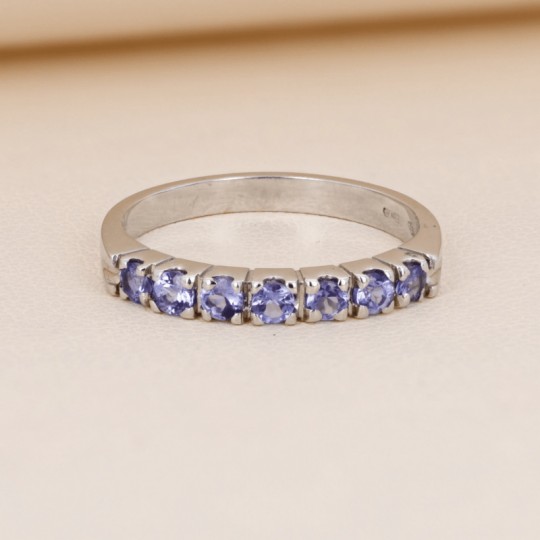 Anillo Rivière con Tanzanite