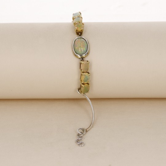 Bronzearmband mit äthiopischem Opal