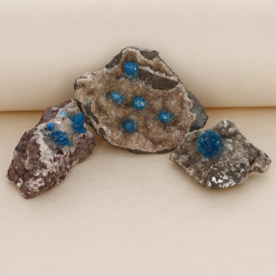 Angebot Lot 3 Pietre di Cavansite Grezze