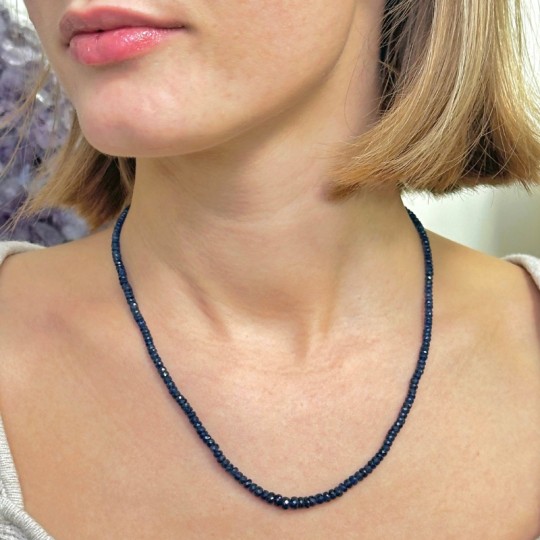 Blue sapphire neck necklace