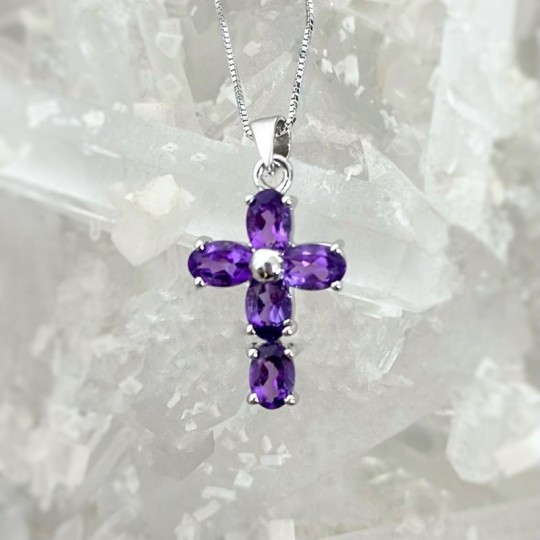 Kreuz Anhänger mit Amethyst