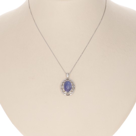 Pendant with Tanzanite Cabochon Oval