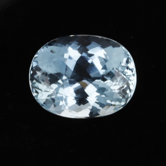 Aquamarine Oval 8,68 CT.