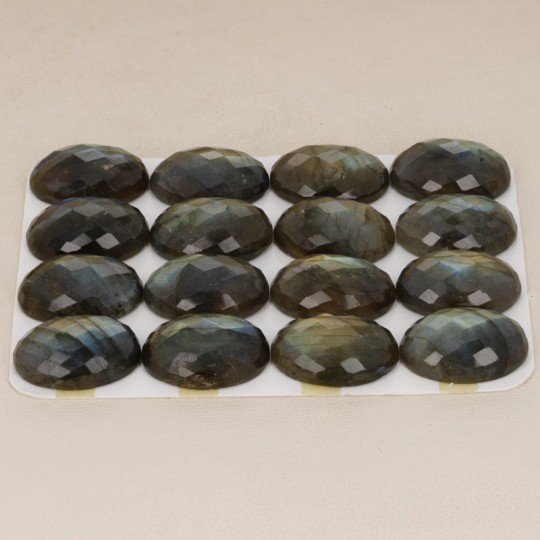 Offer Lot 16 Pietre di Labradorite