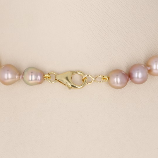 Multisfumature Pink Shell Bead Necklace