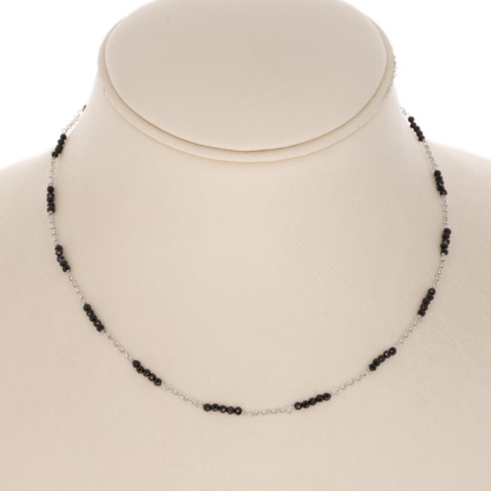 Black Spherical Spinel Collier