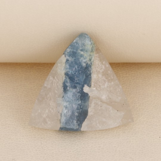 Aquamarine stone on Quartz
