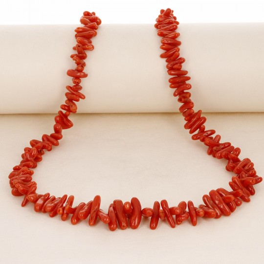 Red Coral Long Necklace in Tronchetto