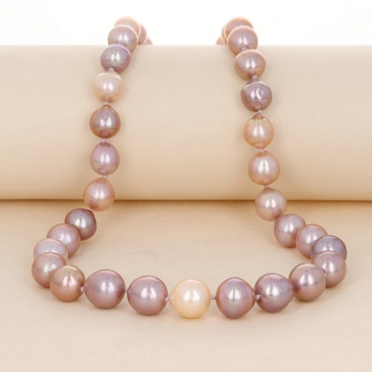 Pink Baroque Pearl Necklace with Nuleo in Scala