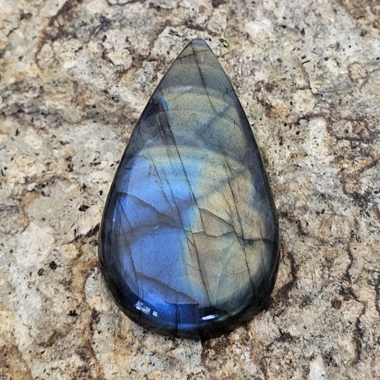 Pietra di Labradorite Cabochon a Goccia