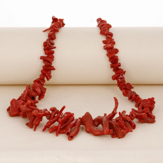 Collar de coral rojo en Tronchetti y Rametti Semigrezzi