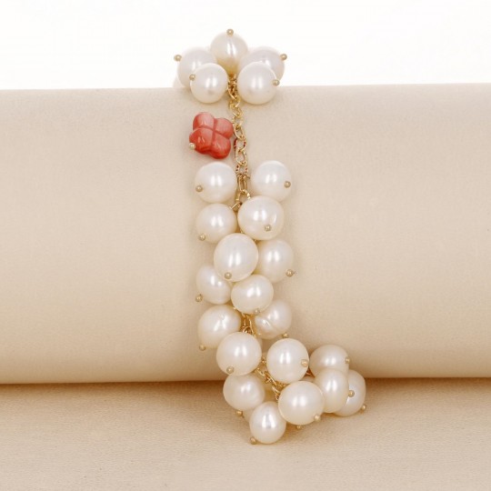 Bracelet with Pearls and Spiny Shell