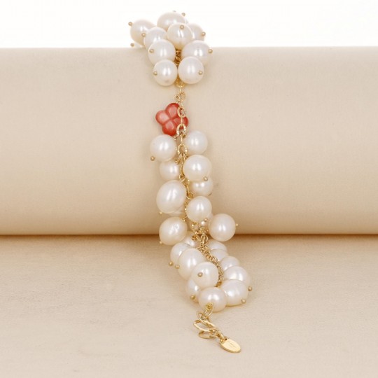 Bracelet with Pearls and Spiny Shell