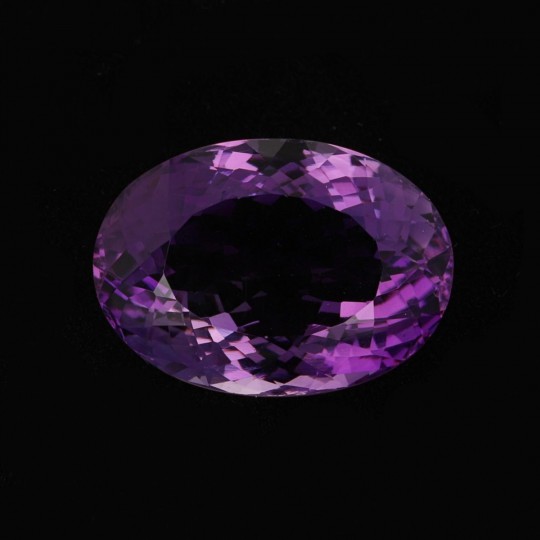 Stein Amethyst Oval gesichtet