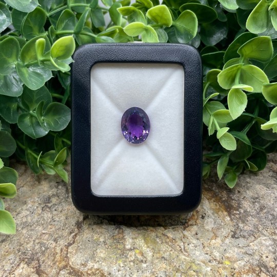 Stone Amethyst Oval Ct. 18,141