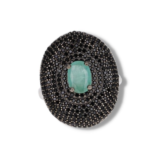 Ring and Earrings with Emerald and Spinello Pavè