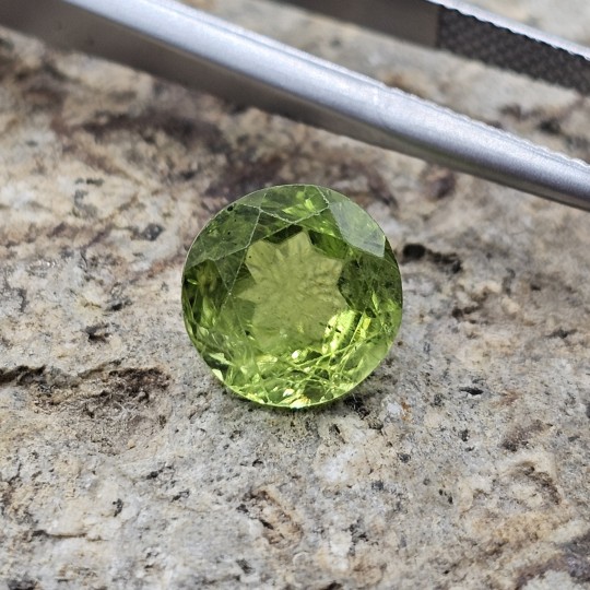 Stone Peridoto Rolled