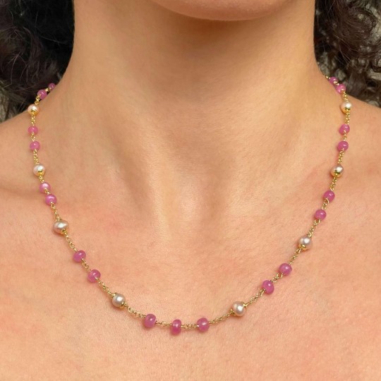 Collier mit Ruby und Perlen