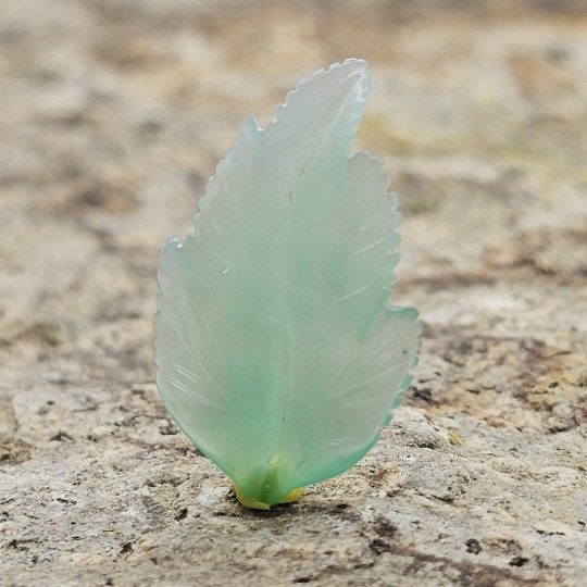 Chrysoprase Stone carved in Foglia