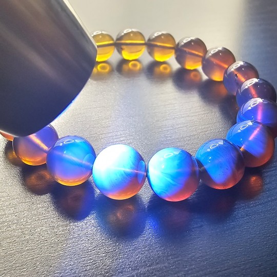 Pulsera Ambra Birmana Degradé con Fluorescencia Azul