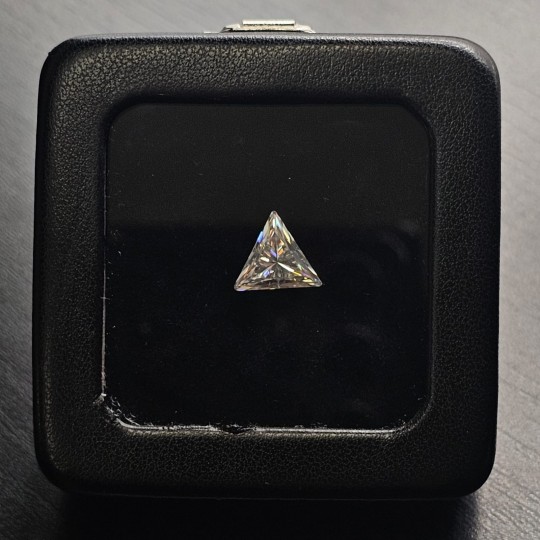 Pietra Moissanite Sintetica a Triangolo