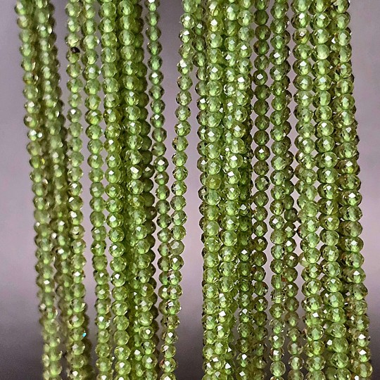 Sphärische Peridot Wire